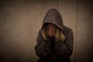 Read more about the article Heroin Addict Symptoms: How to Recognize Heroin Abuse in Loved Ones
