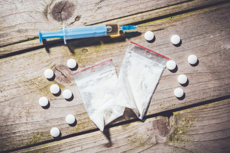 Read more about the article The Early Signs of Fentanyl Addiction: A Guide