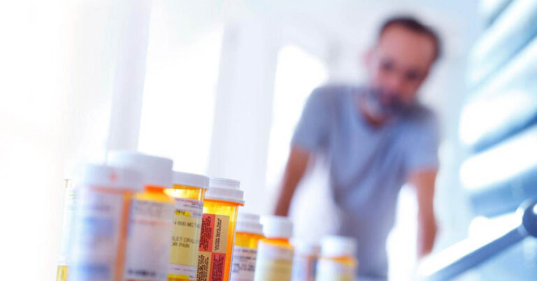 Read more about the article The Benefits of Opiate Addiction Treatment