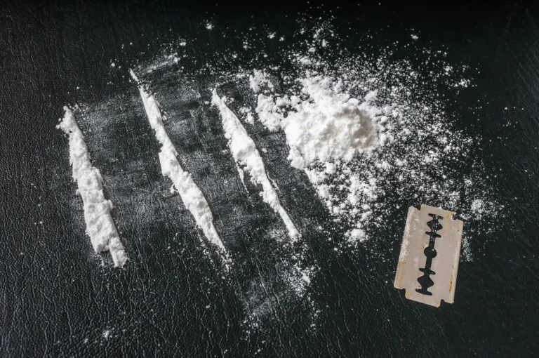 Read more about the article Signs Of Cocaine Addiction?