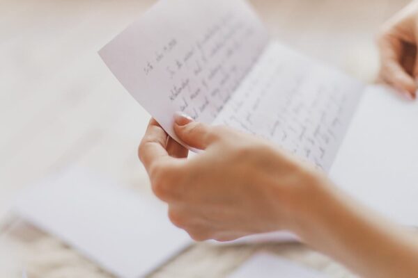 Read more about the article What to Say to Someone in Rehab