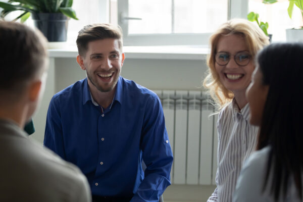 people have fun engaged in team therapy for dual diagnosis