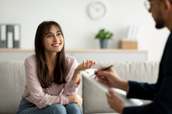 woman with prescription drug addiction in therapy